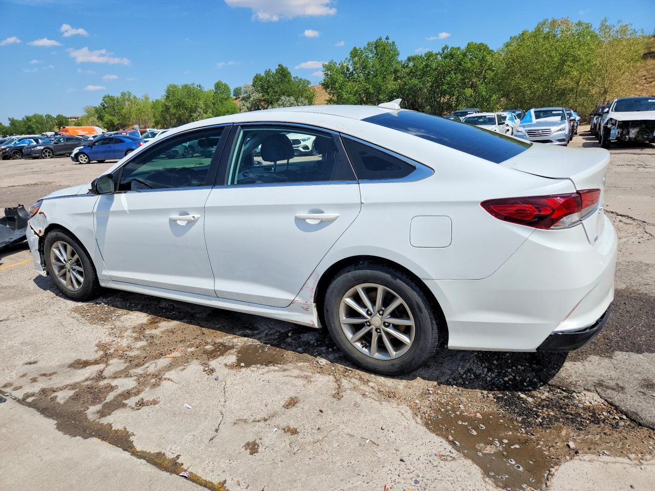2018 Hyundai Sonata Se - Image 2
