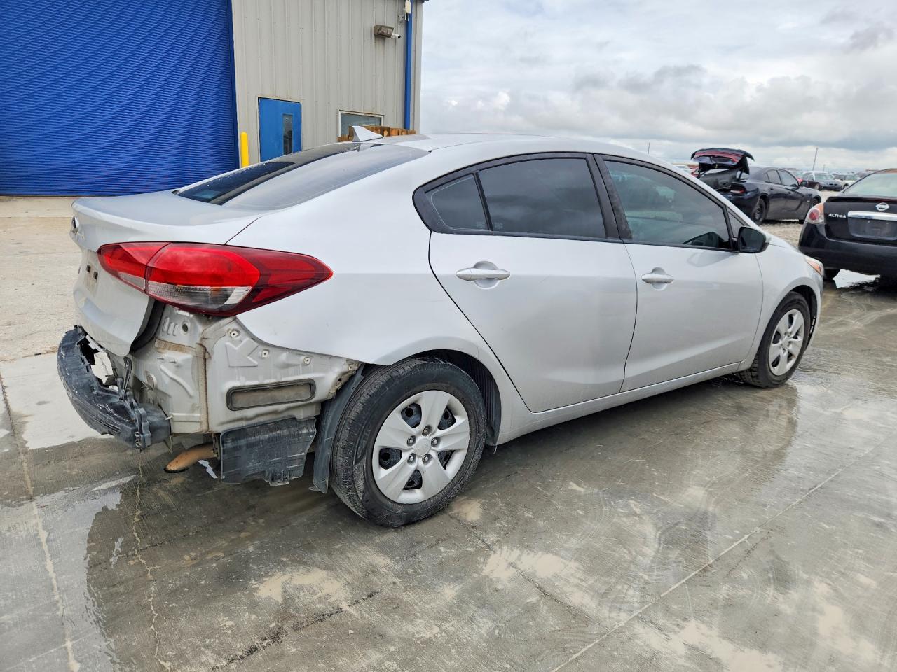 2017 Kia Forte Lx - Фото 3