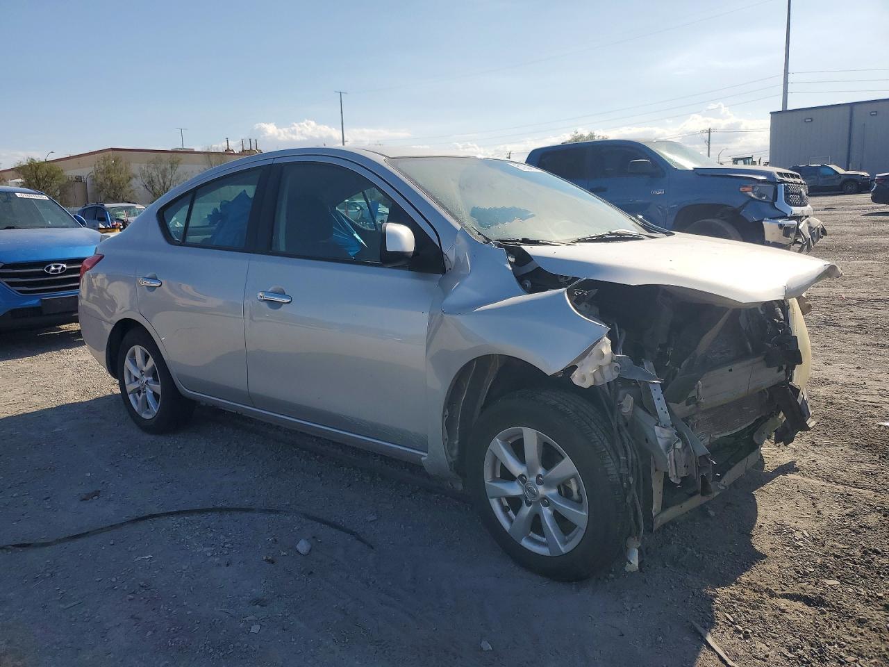 2014 Nissan Versa 1.6 Sv - Фото 4