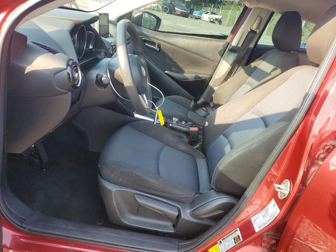 2017 Toyota Yaris Ia Base - Фото 7