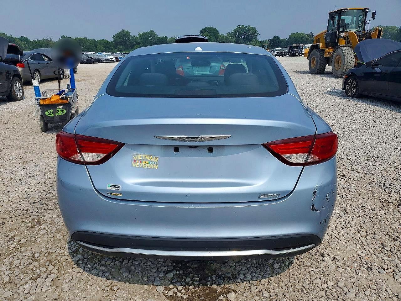 2015 Chrysler 200 Limited - Image 6
