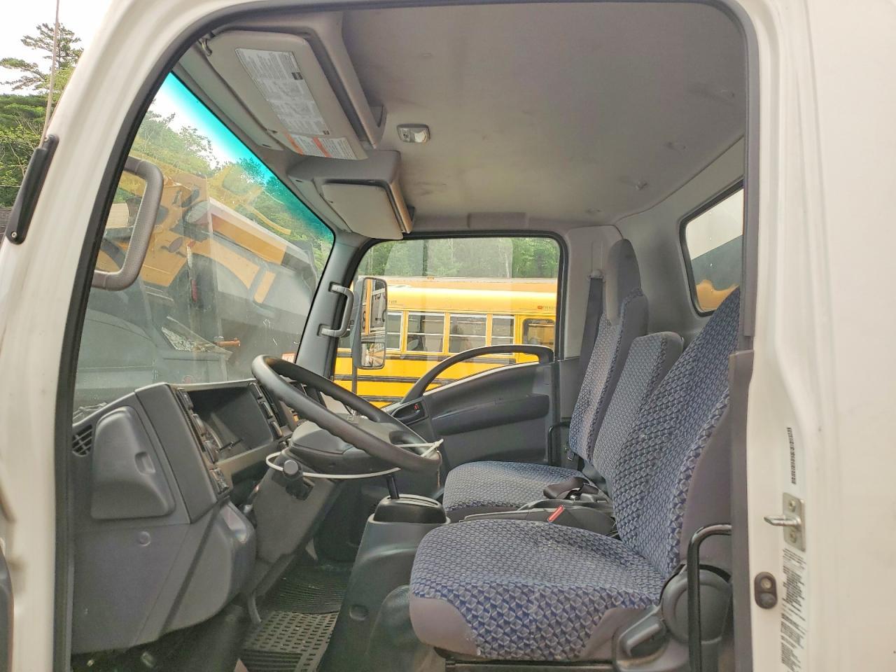 2023 Isuzu Nrr - Box Truck - Фото 7