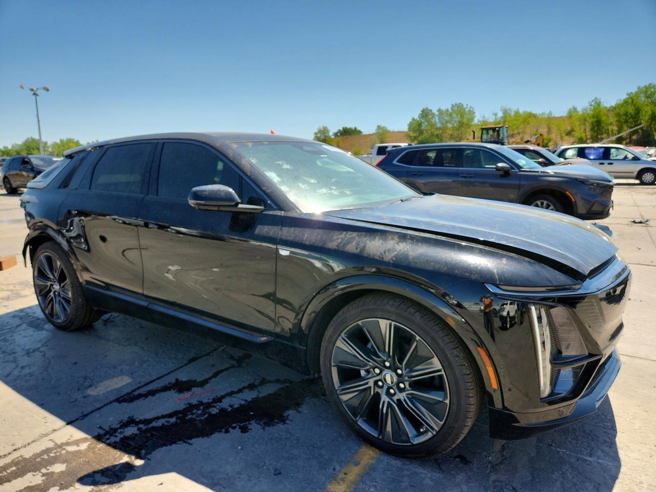 2024 Cadillac Lyriq Sport - Image 4