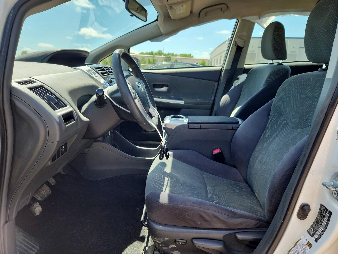 2014 Toyota Prius V Three - Фото 7