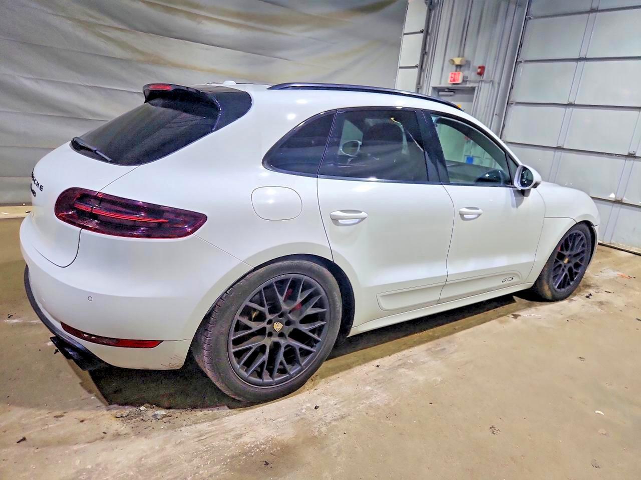2017 Porsche Macan Gts - Image 3