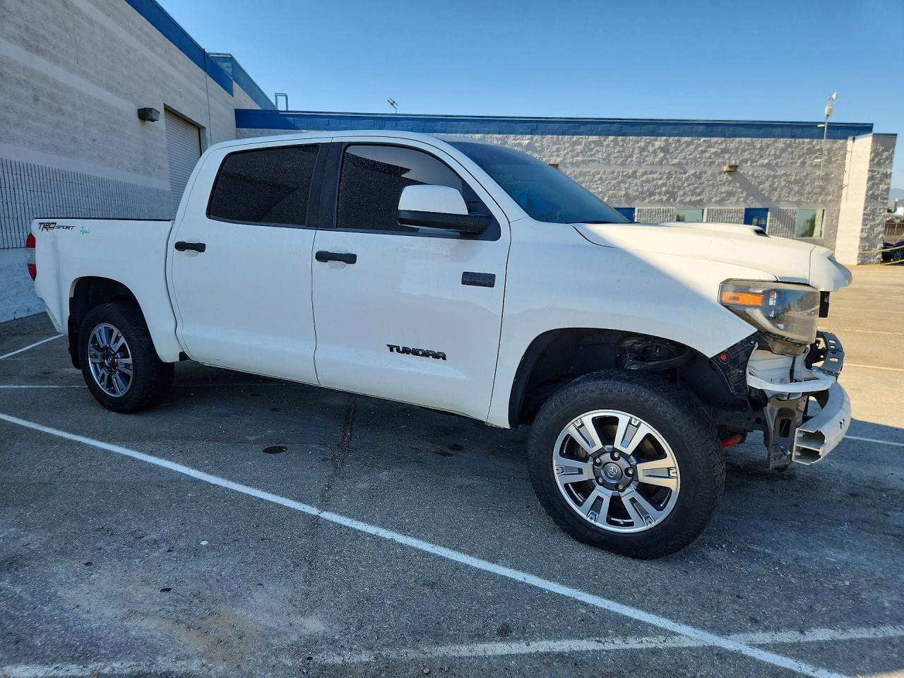 2021 Toyota Tundra Crewmax Sr5 - Image 4