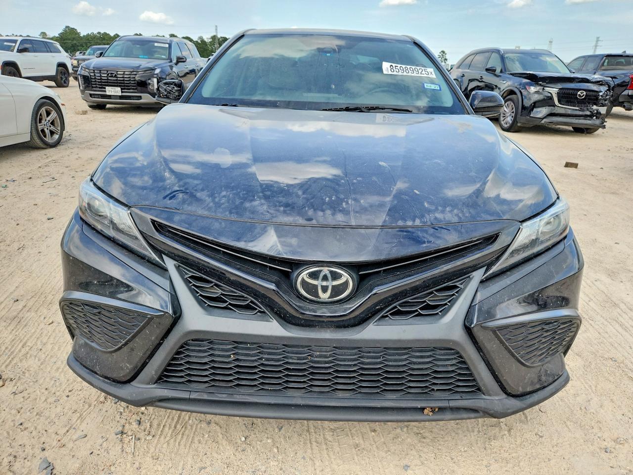 2021 Toyota Camry Se - Image 5