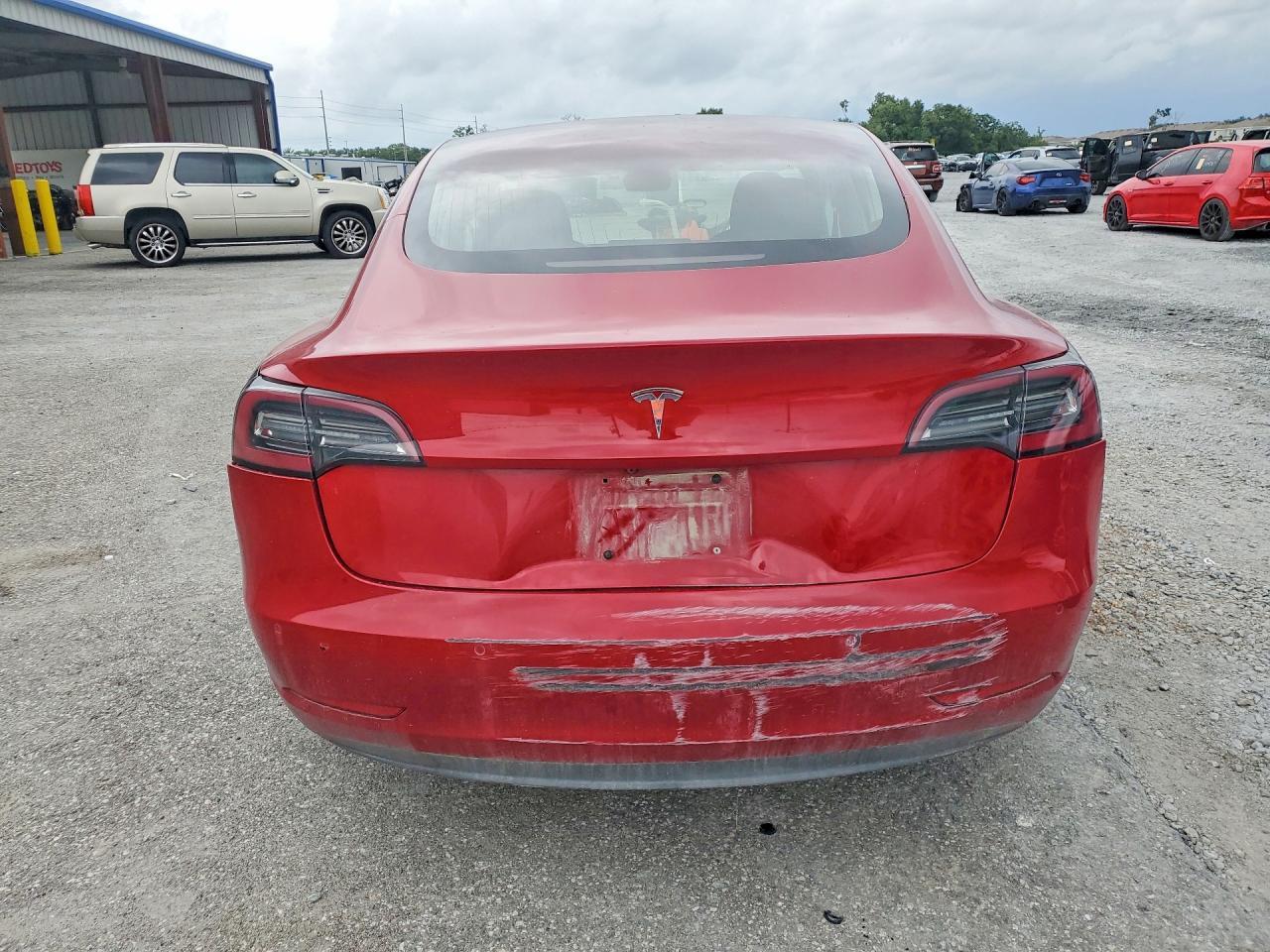 2018 Tesla Model 3 - Фото 6