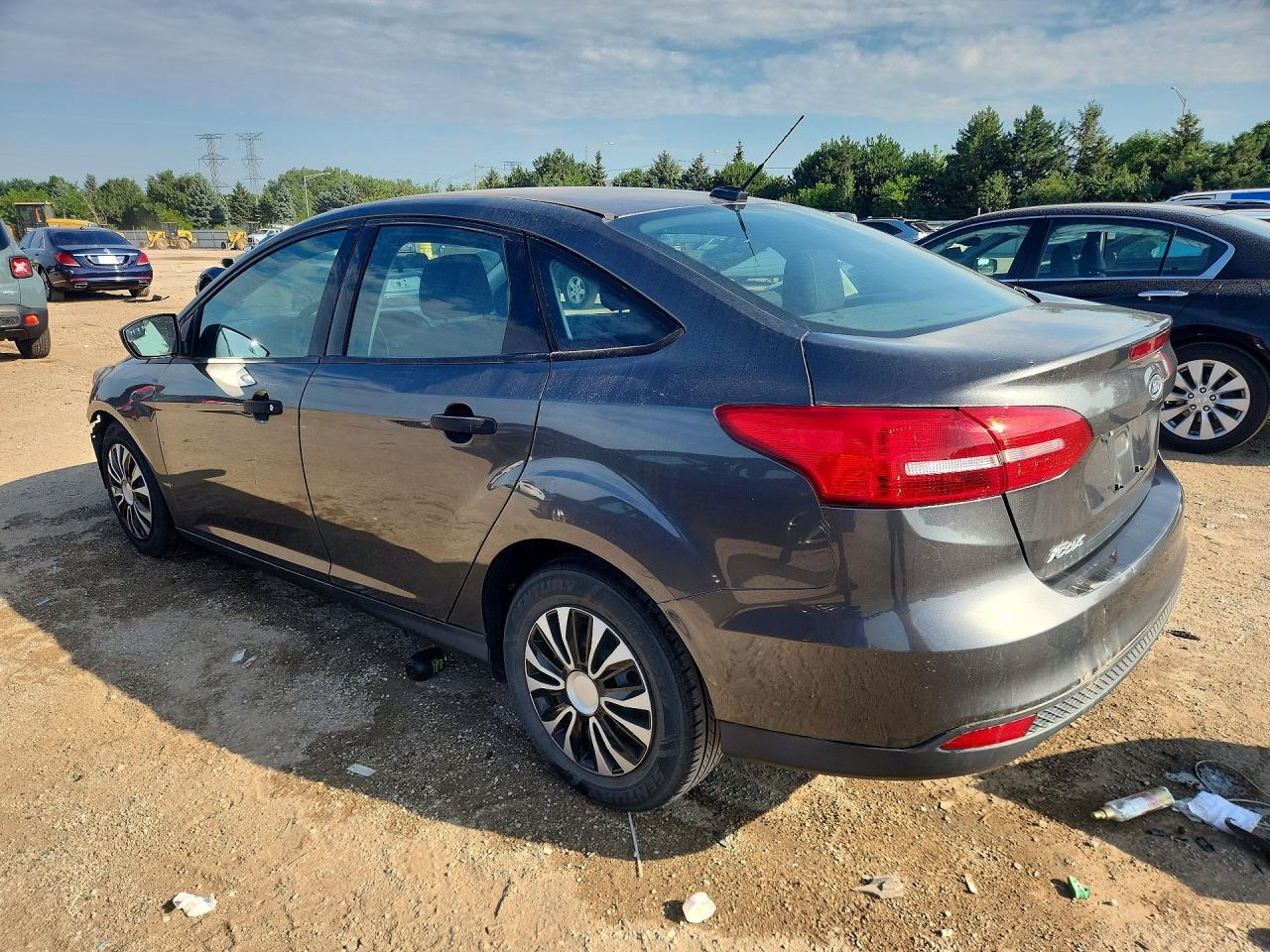 2018 Ford Focus S - Image 2