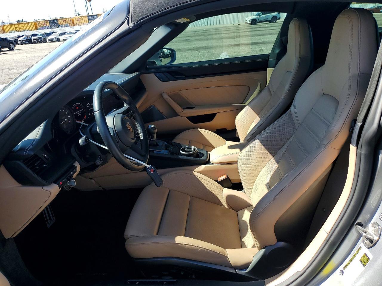 2024 Porsche 911 Targa 4S/Targa 4 Gts/50 Years - Фото 7