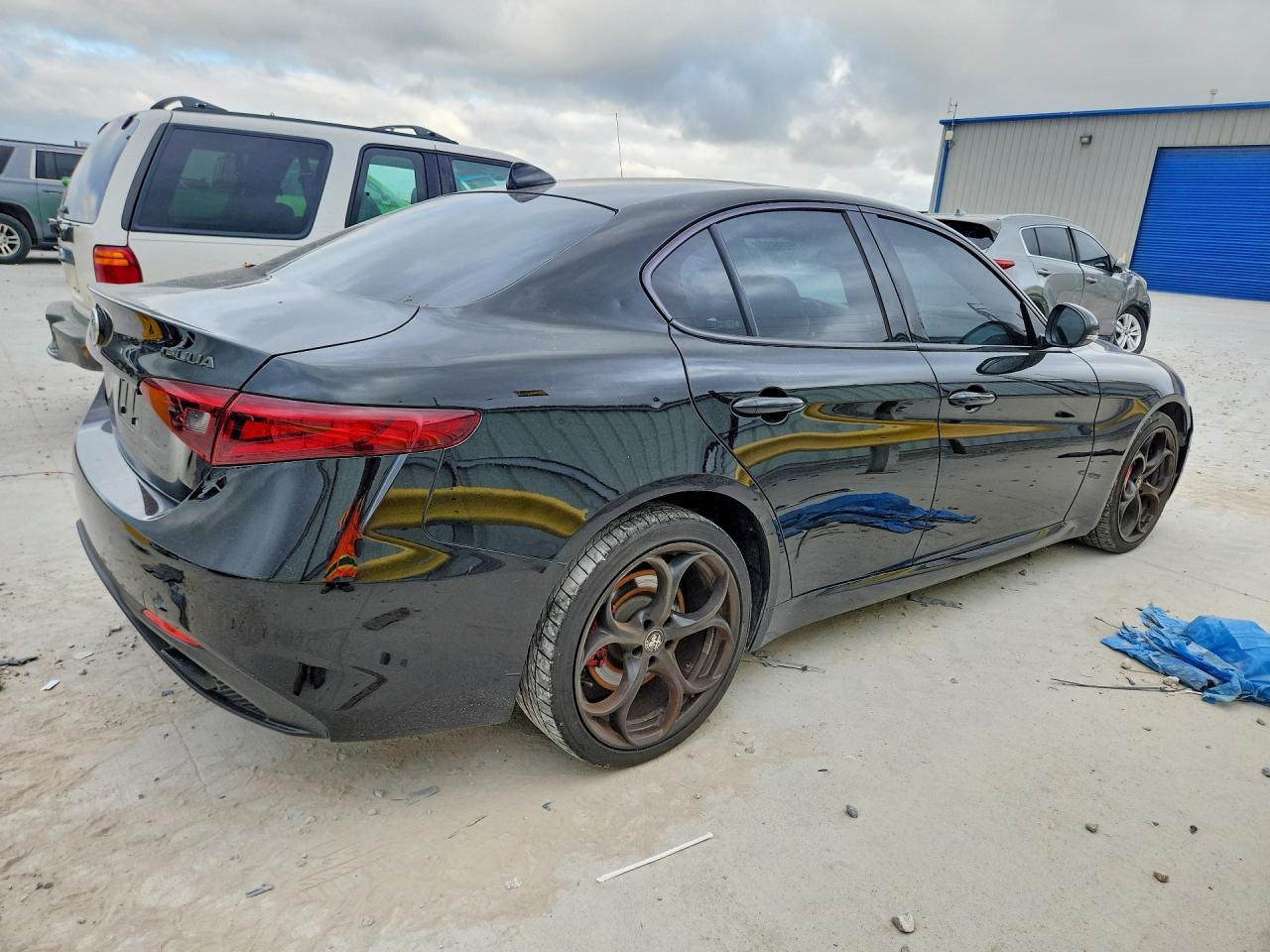 2019 Alfa Romeo Giulia Ti - Фото 3