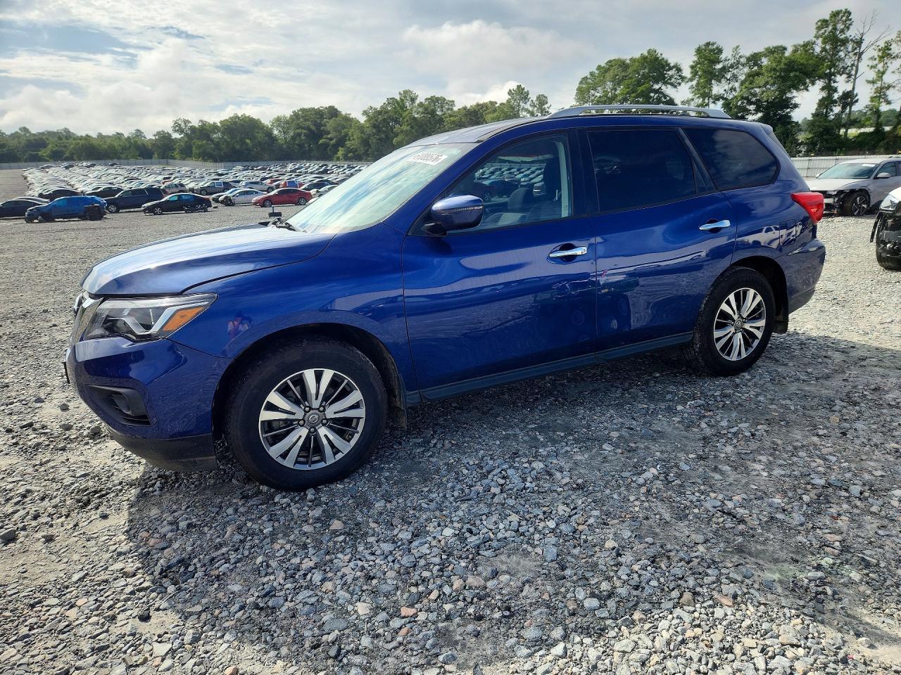 2019 Nissan Pathfinder S