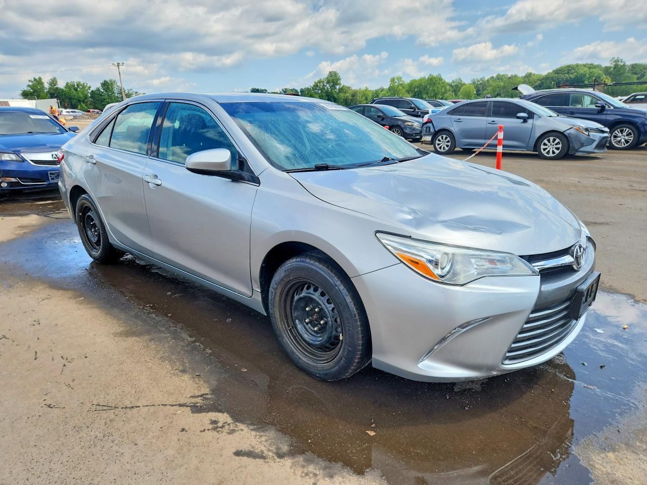 2017 Toyota Camry Le - Фото 4