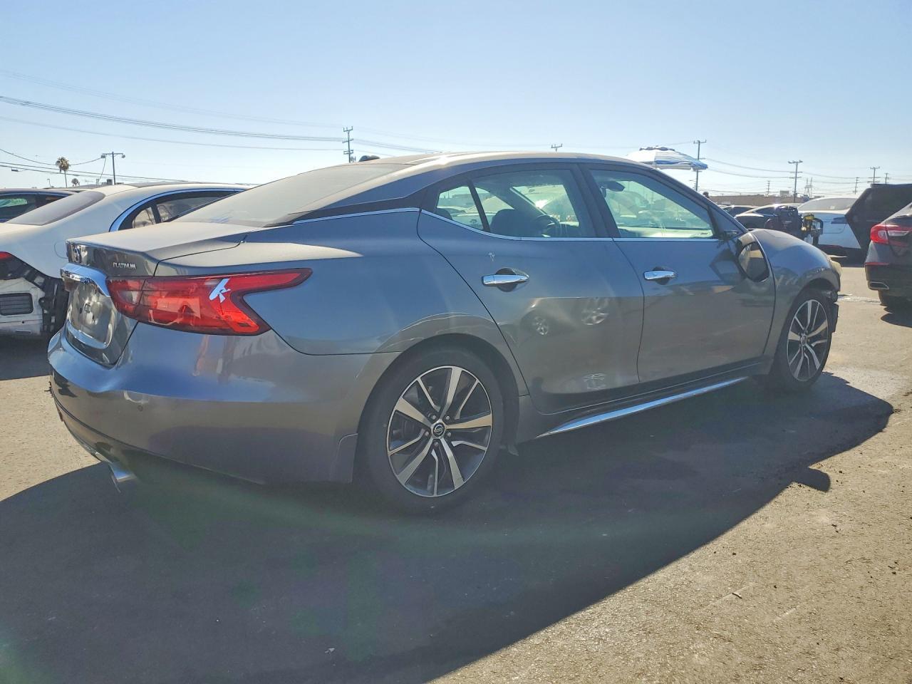 2018 Nissan Maxima Platinum - Фото 3
