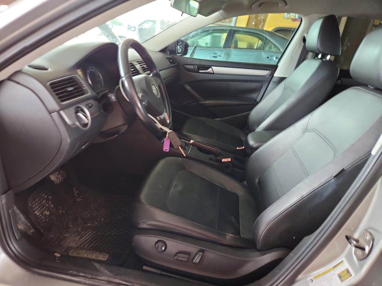 2014 Volkswagen Passat S - Image 7