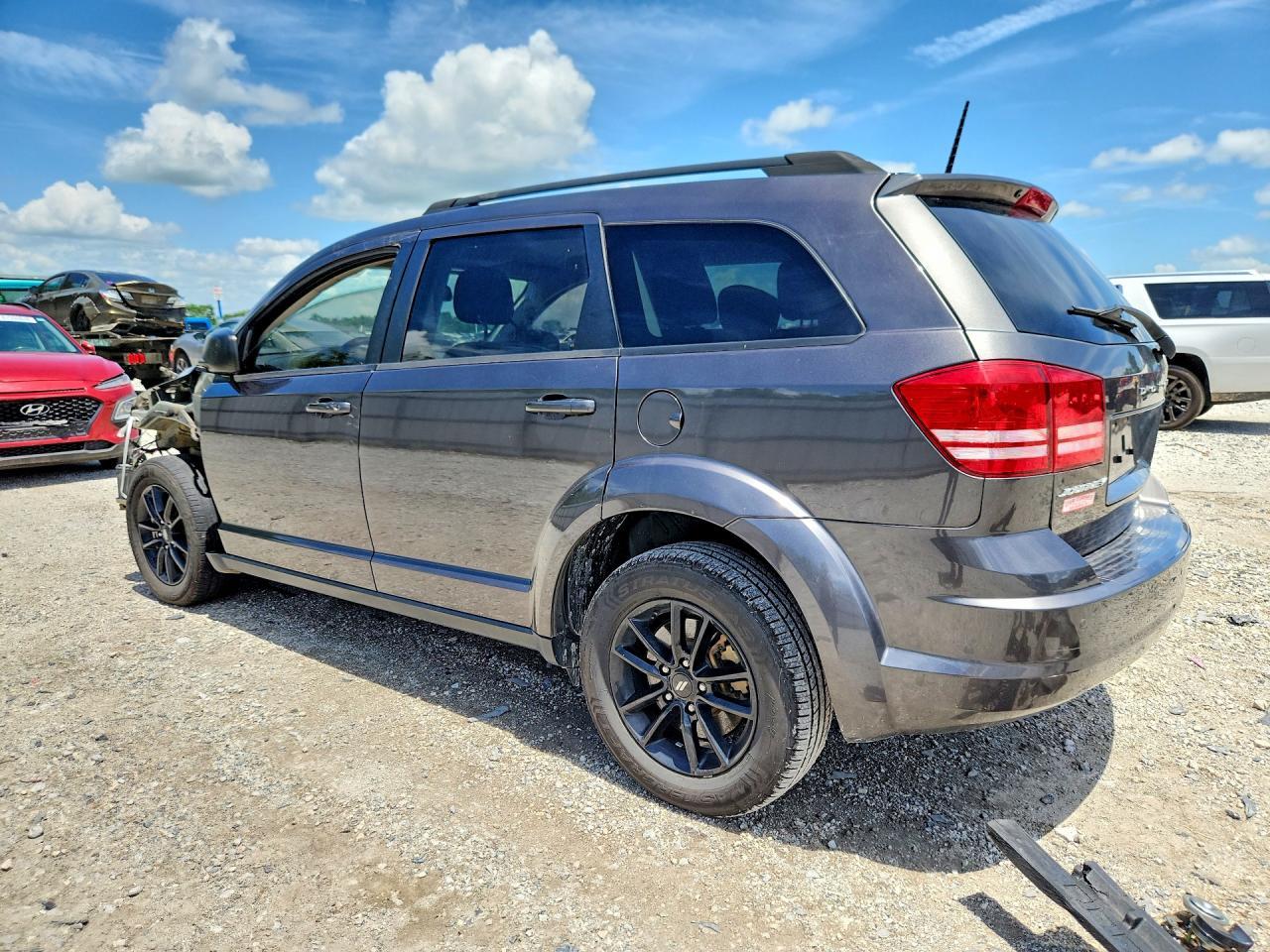 2020 Dodge Journey Se - Фото 2