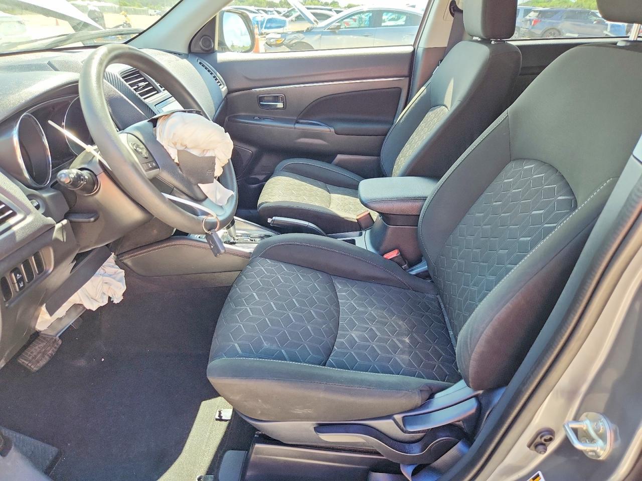 2024 Mitsubishi Outlander Sport S/Se - Image 7