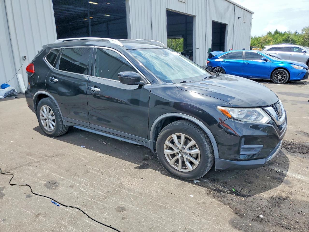 2020 Nissan Rogue Sv - Фото 4