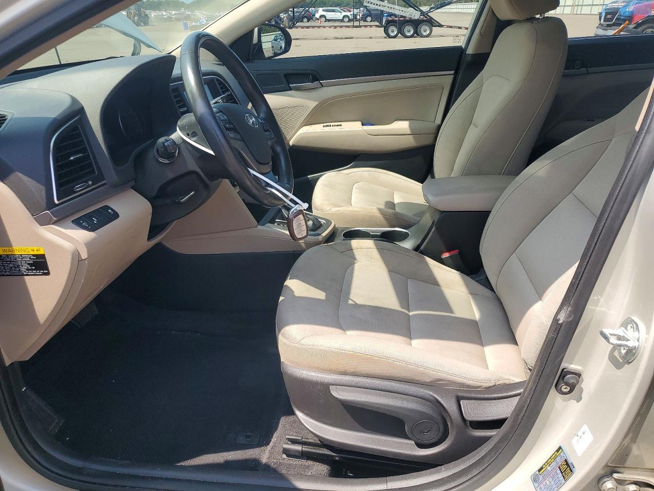 2018 Hyundai Elantra Value Edition - Фото 7