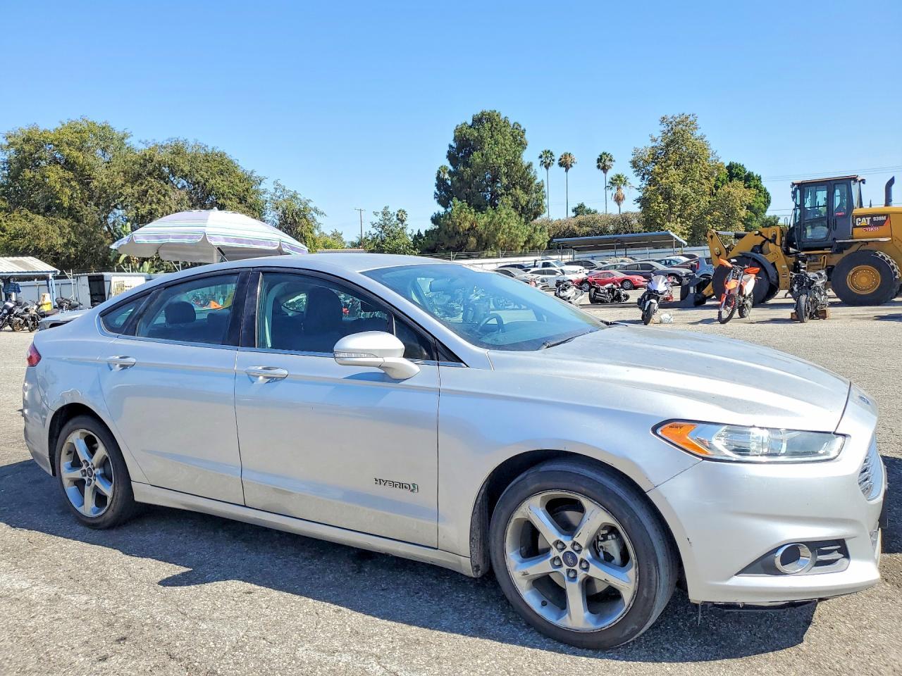 2014 Ford Fusion Se Hybrid - Image 4