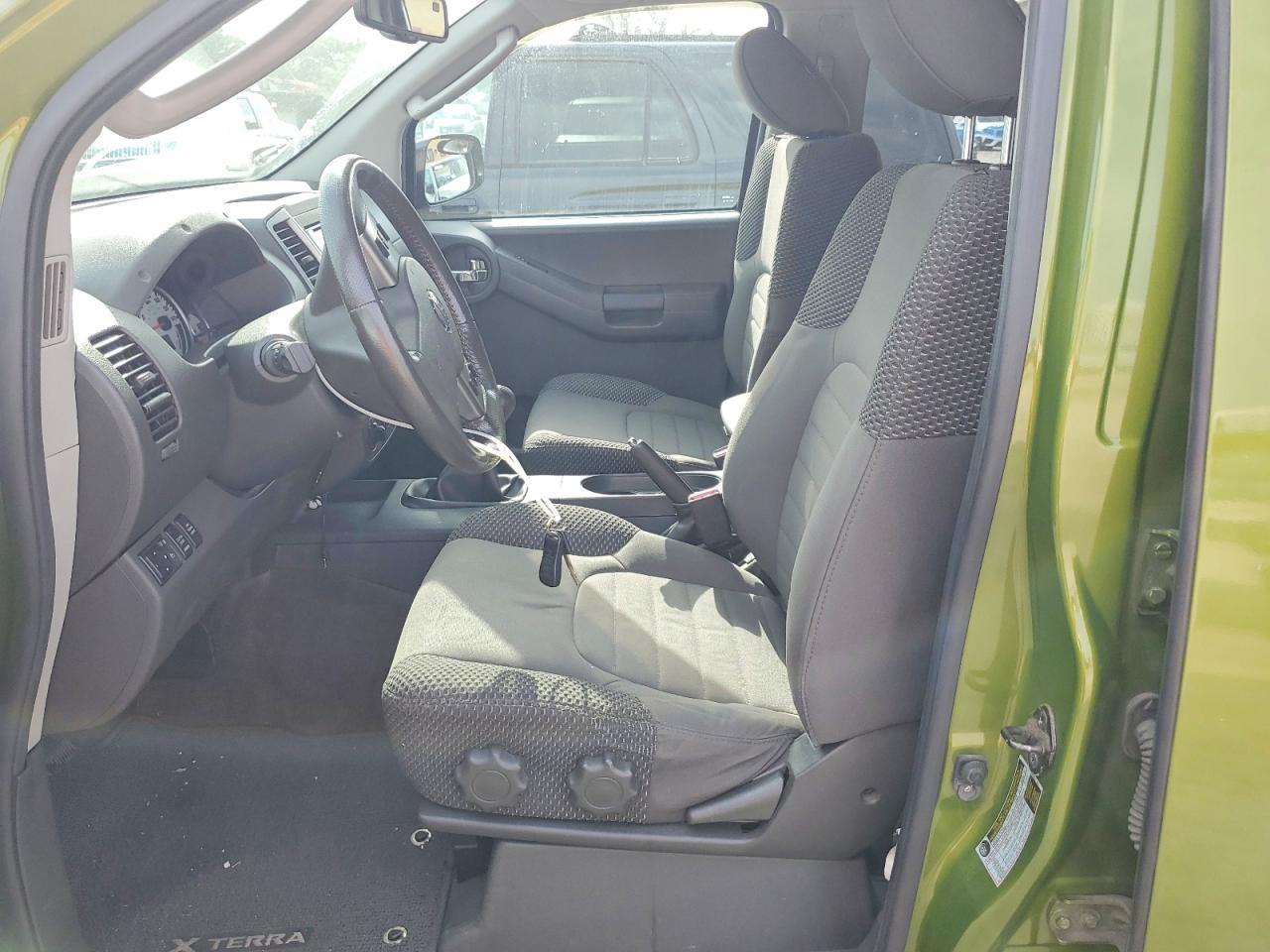 2012 Nissan Xterra Off Road - Фото 7