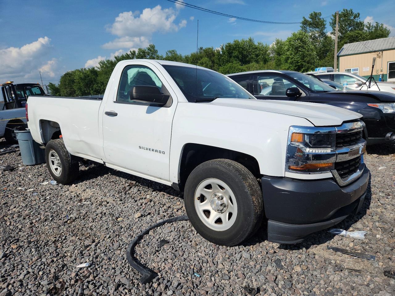 2017 Chevrolet Silverado C1500 - Image 4