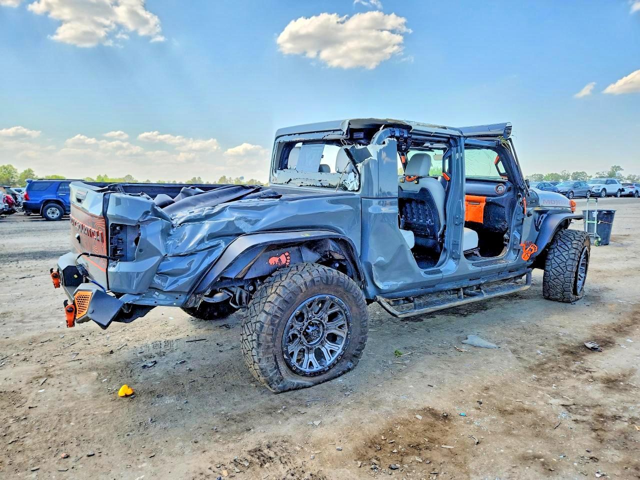 2022 Jeep Gladiator Mojave - Фото 3