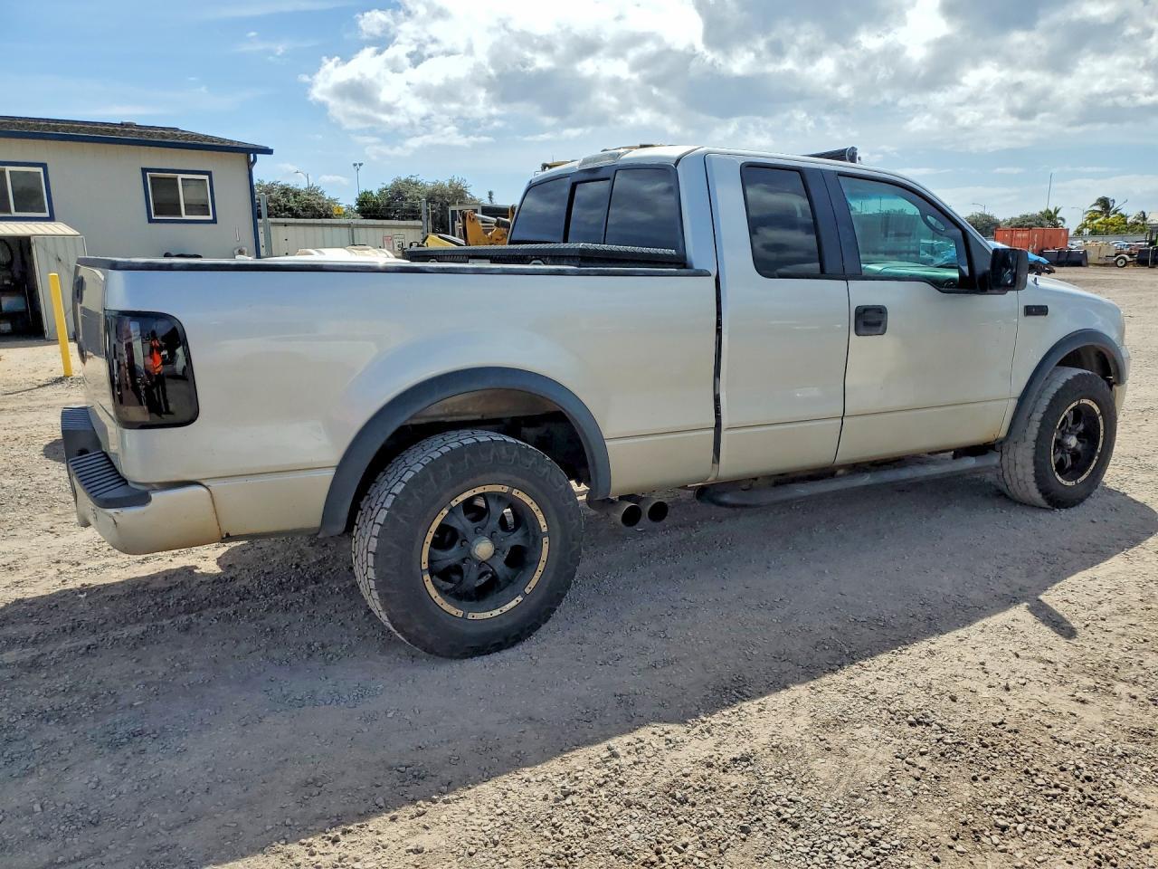 2006 Ford F150 - Image 3