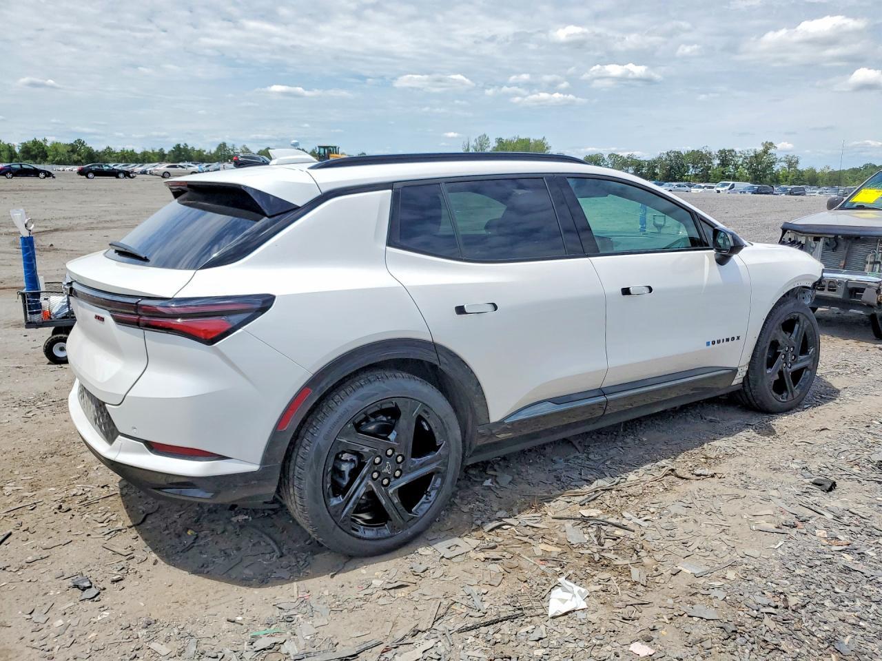 2025 Chevrolet Equinox Rs - Фото 3