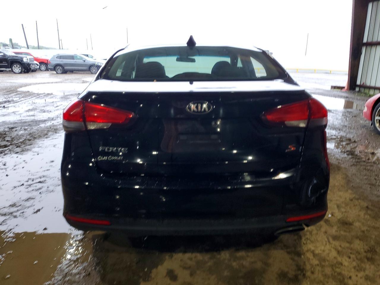 2018 Kia Forte S - Фото 6