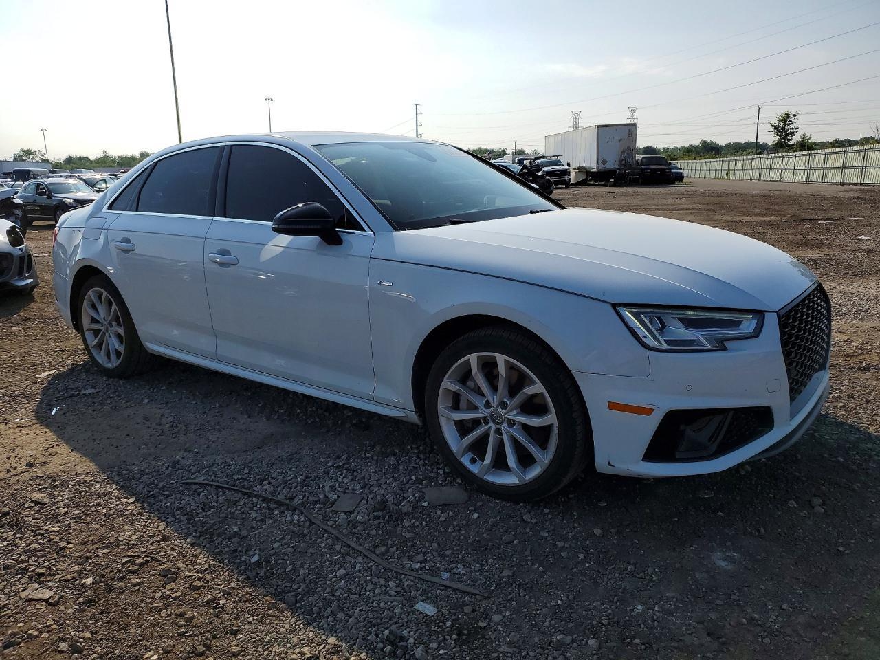 2019 Audi A4 Premium Plus - Image 4