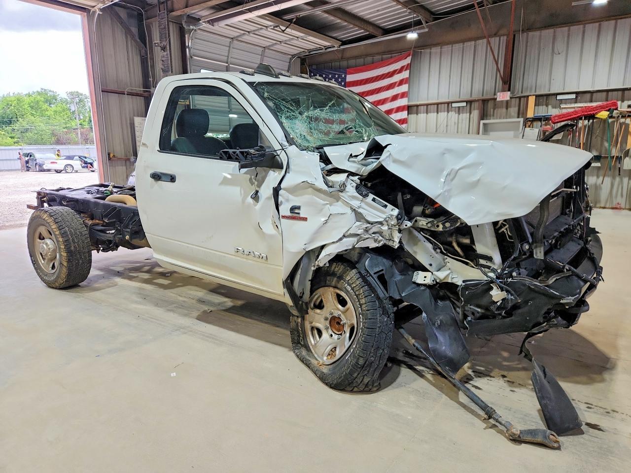 2021 Ram 3500 - Image 4