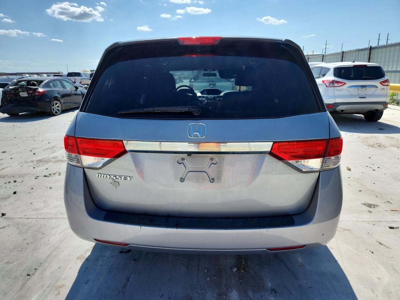 2016 Honda Odyssey Ex - Image 6