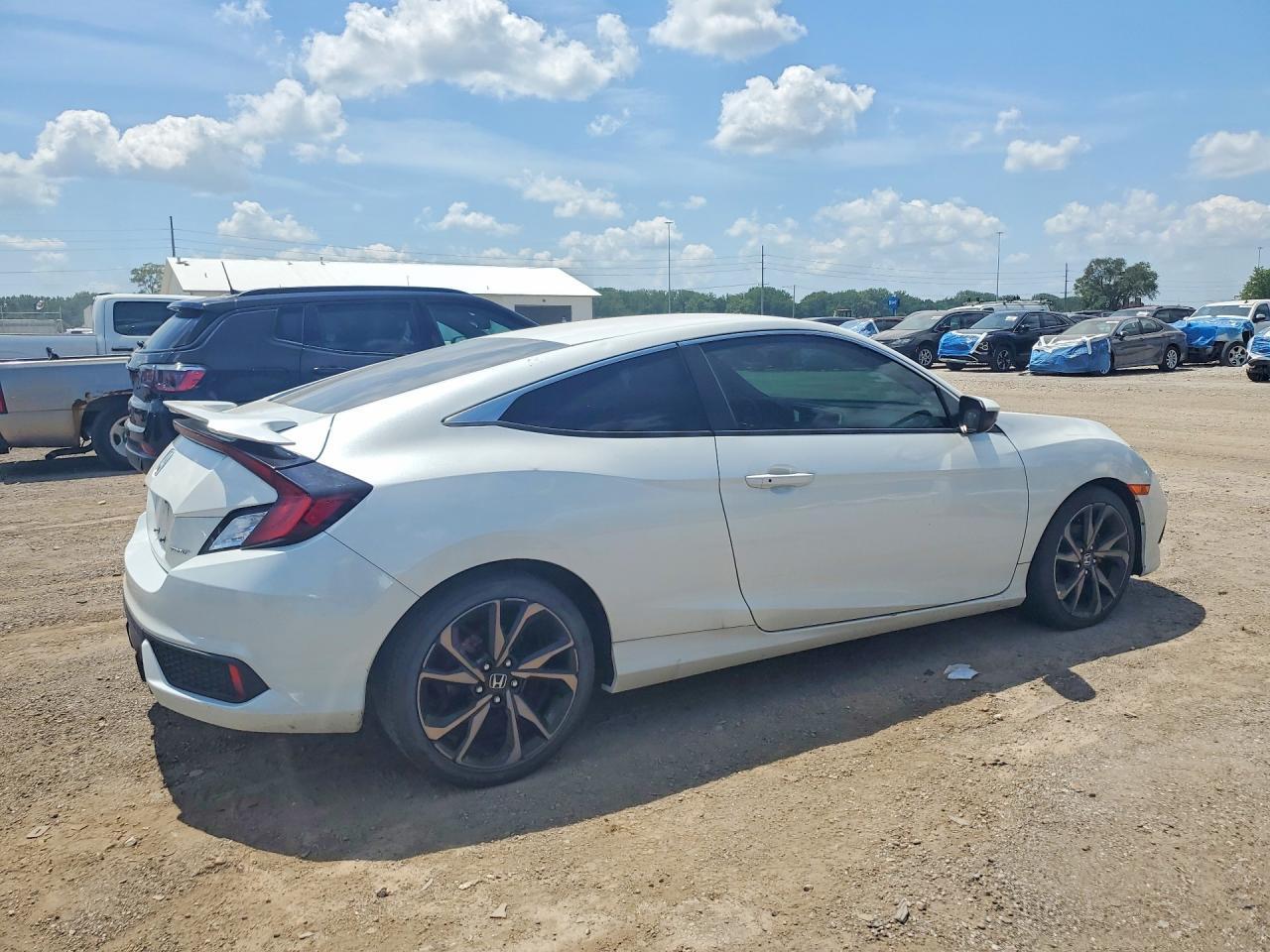 2019 Honda Civic Sport - Фото 3
