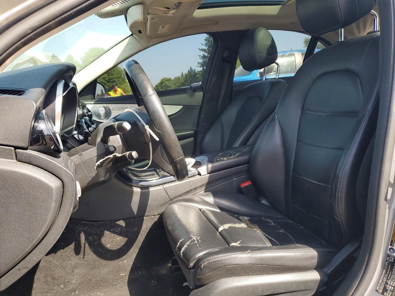 2015 Mercedes-Benz C 300 4Matic - Image 7