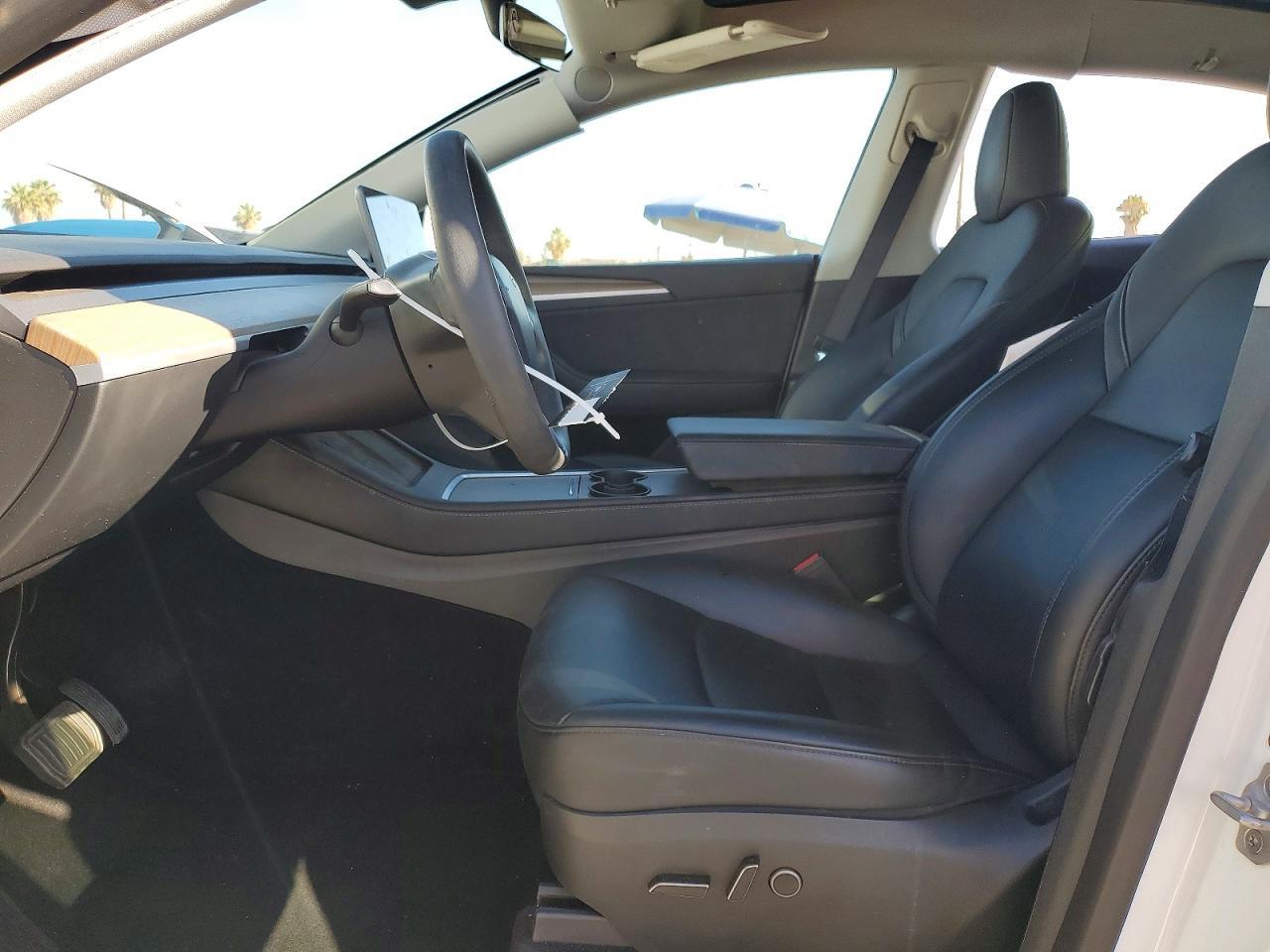 2023 Tesla Model Y - Фото 7