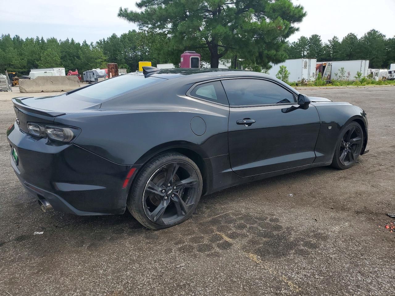 2019 Chevrolet Camaro Ls - Image 3
