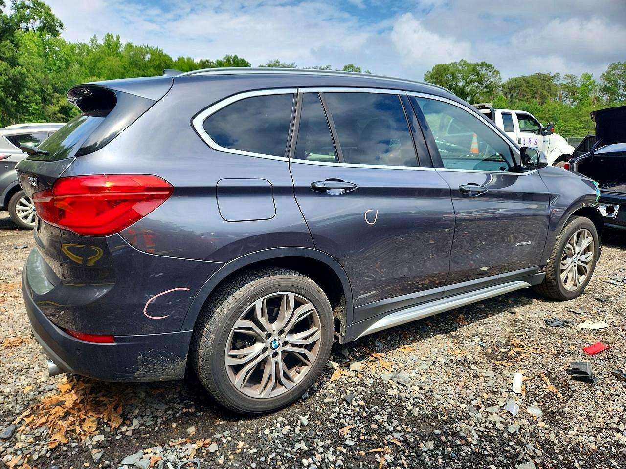 2016 BMW X1 xDrive28I - Фото 3