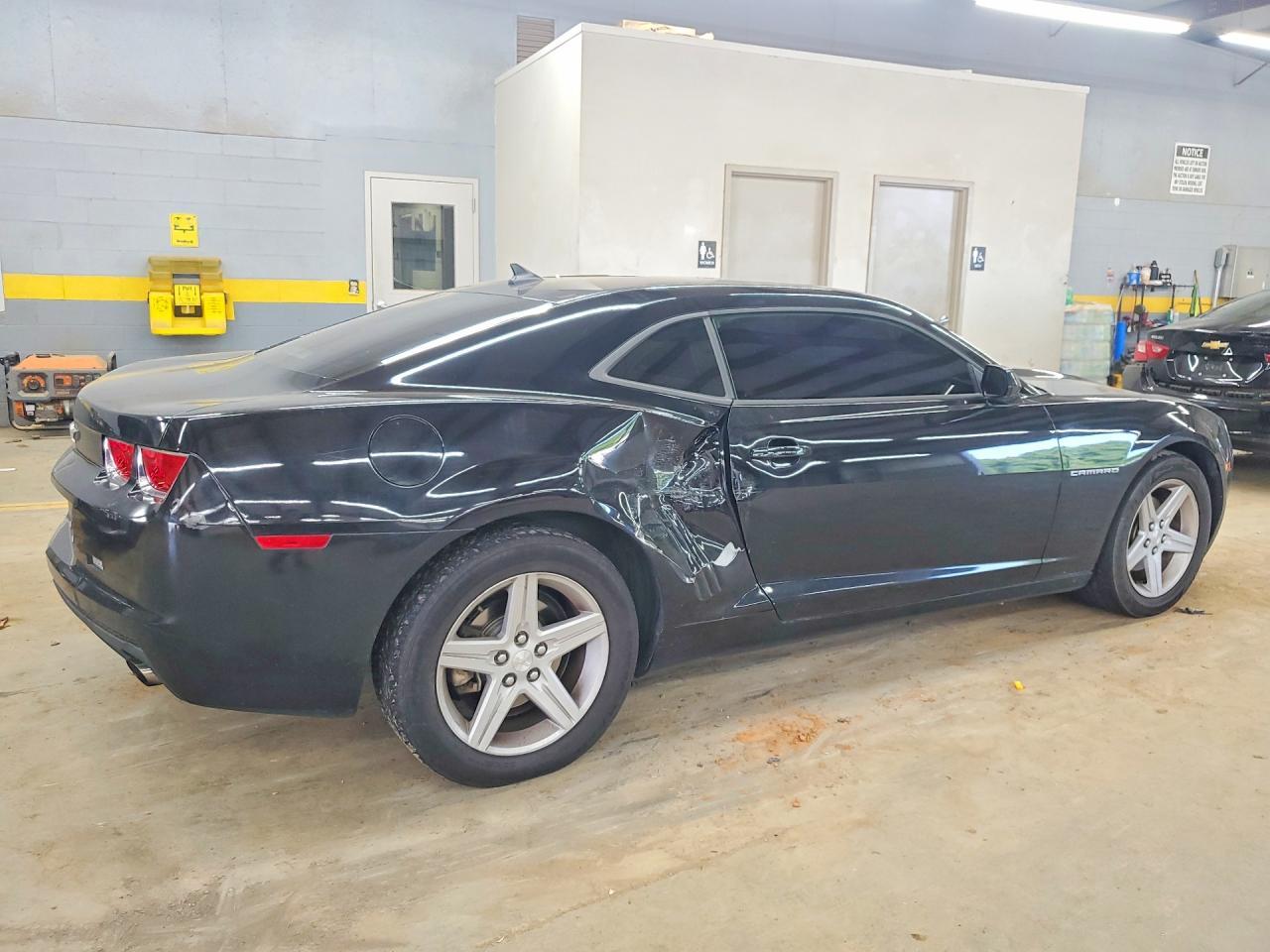 2011 Chevrolet Camaro Lt - Image 3