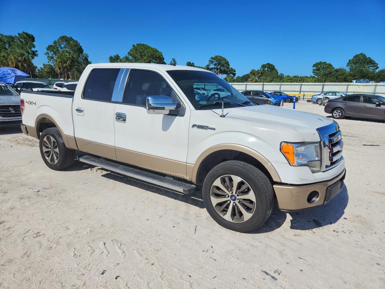 2011 Ford F150 Supercrew - Фото 4