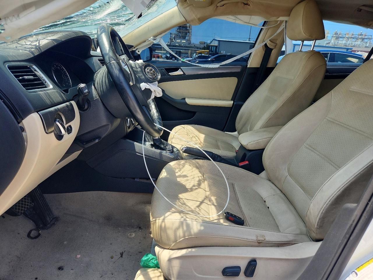2014 Volkswagen Jetta - Image 7