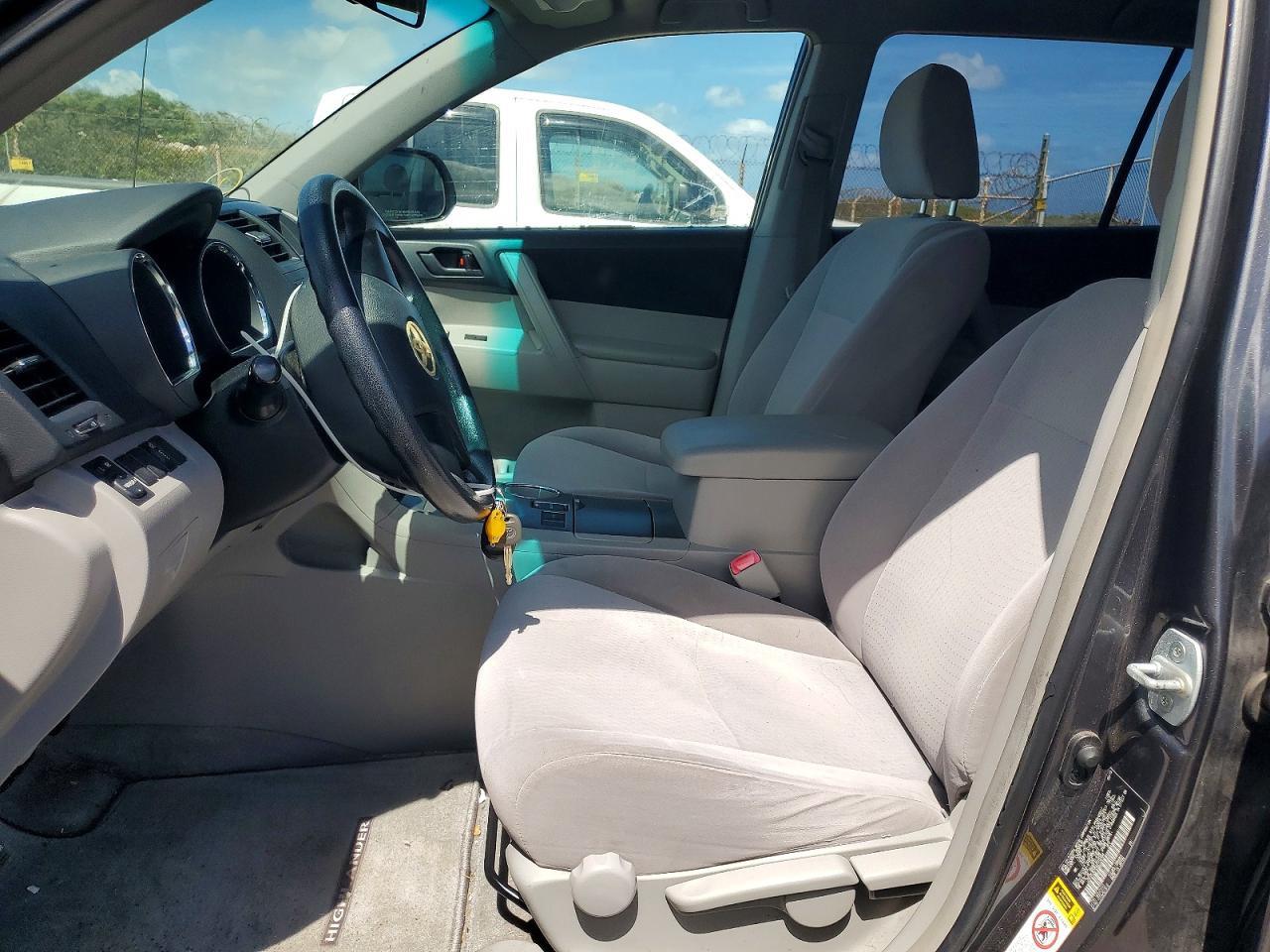 2010 Toyota Highlander Base - Image 7