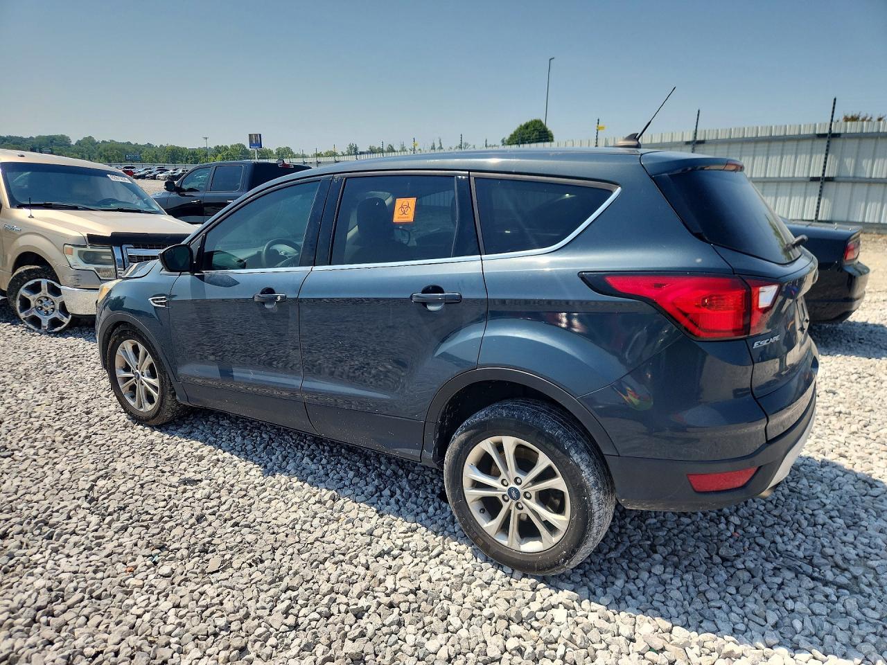 2019 Ford Escape Se - Фото 2