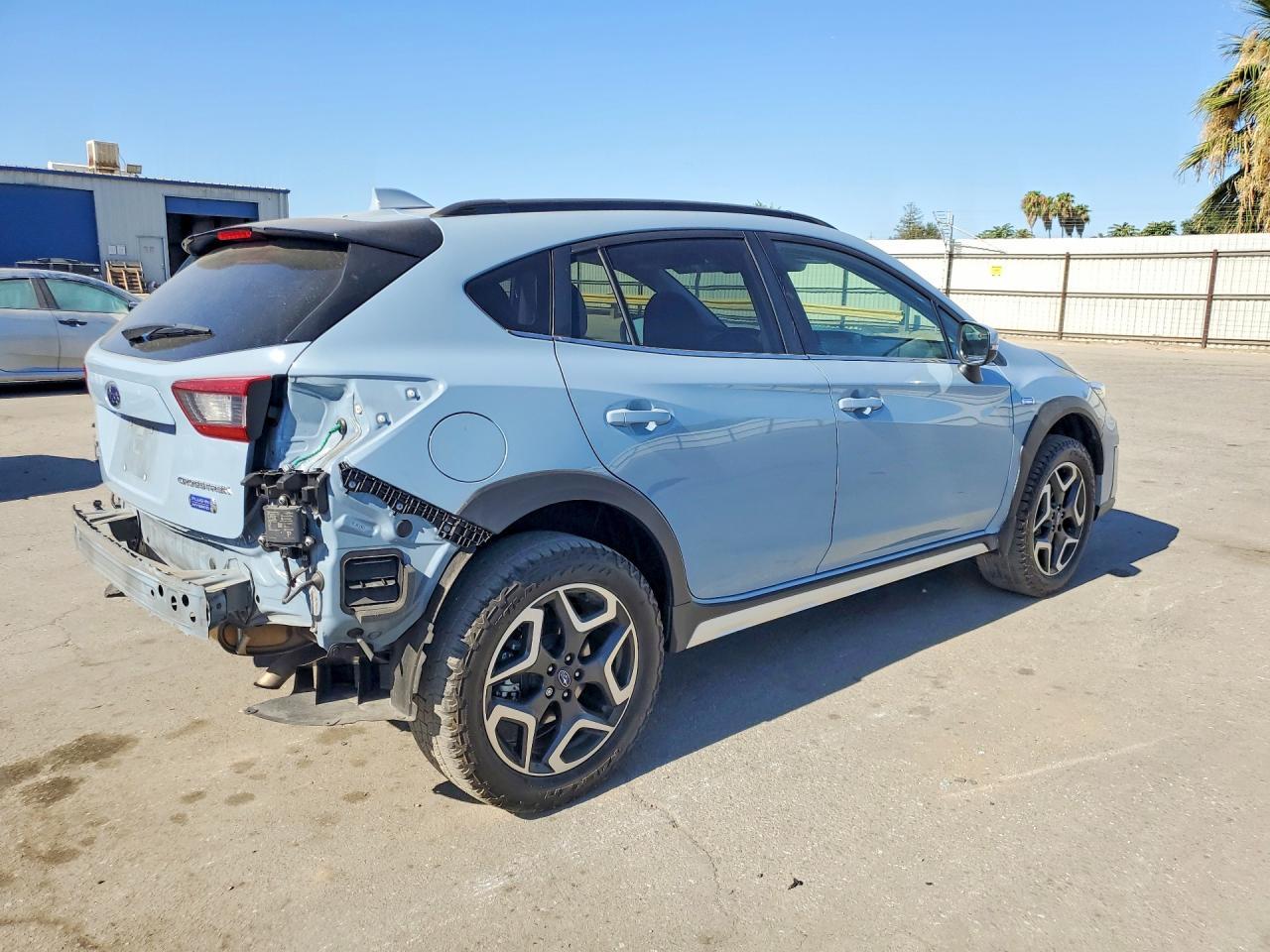 2020 Subaru Crosstrek Limited - Image 3