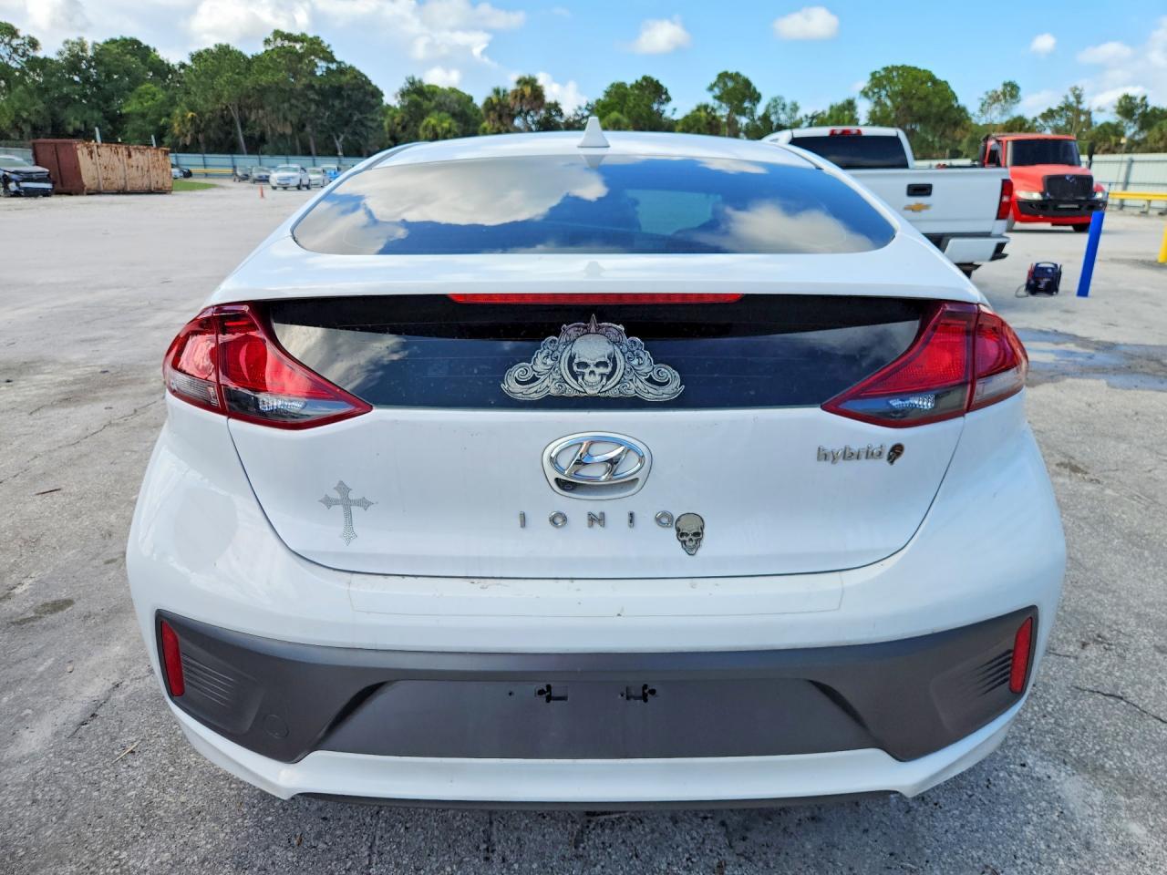 2021 Hyundai Ioniq Se - Фото 6