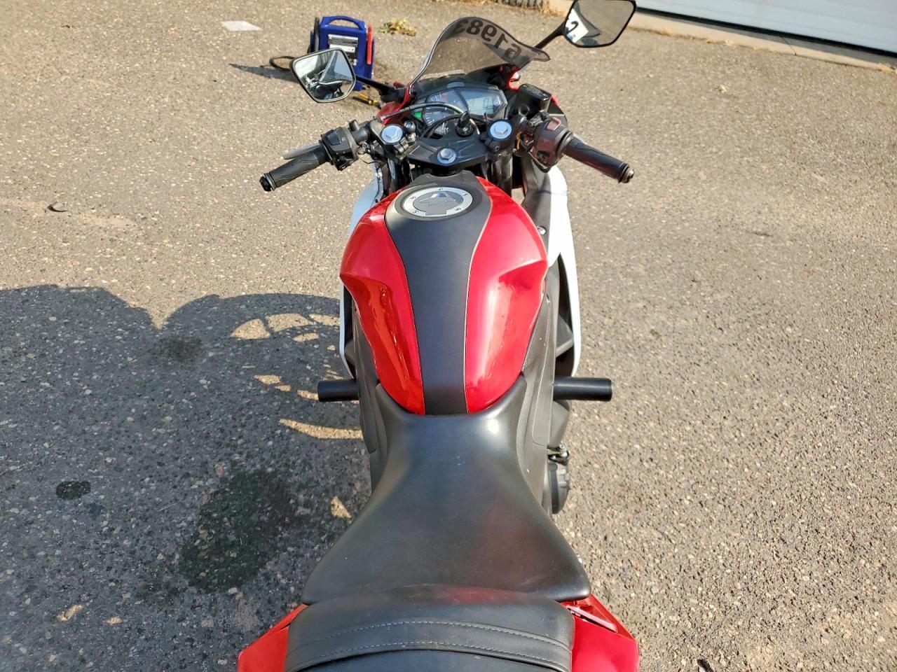 2015 Yamaha Yzf-R3 - Фото 6
