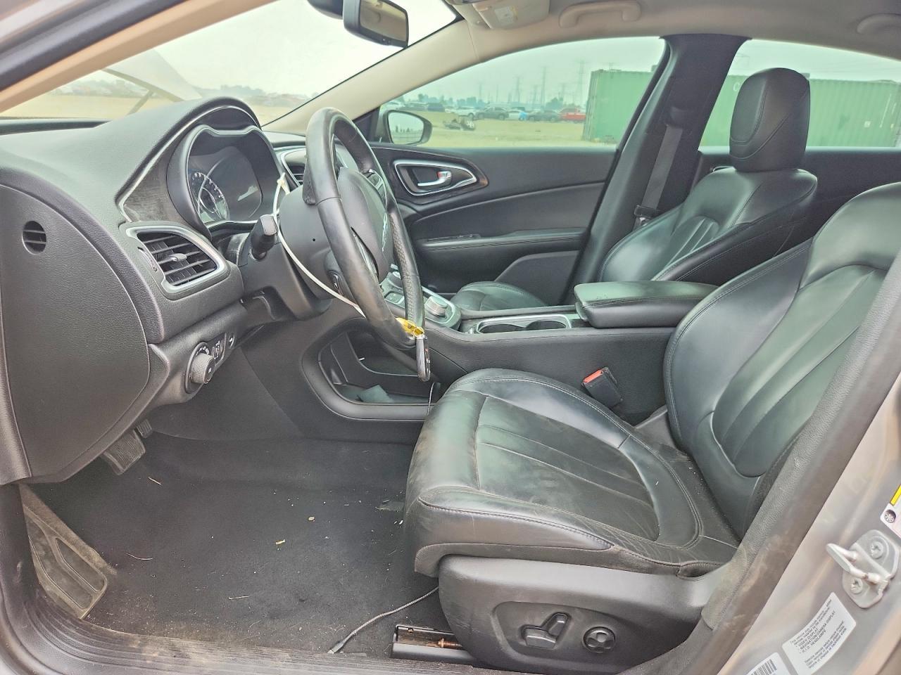 2016 Chrysler 200 C - Фото 7