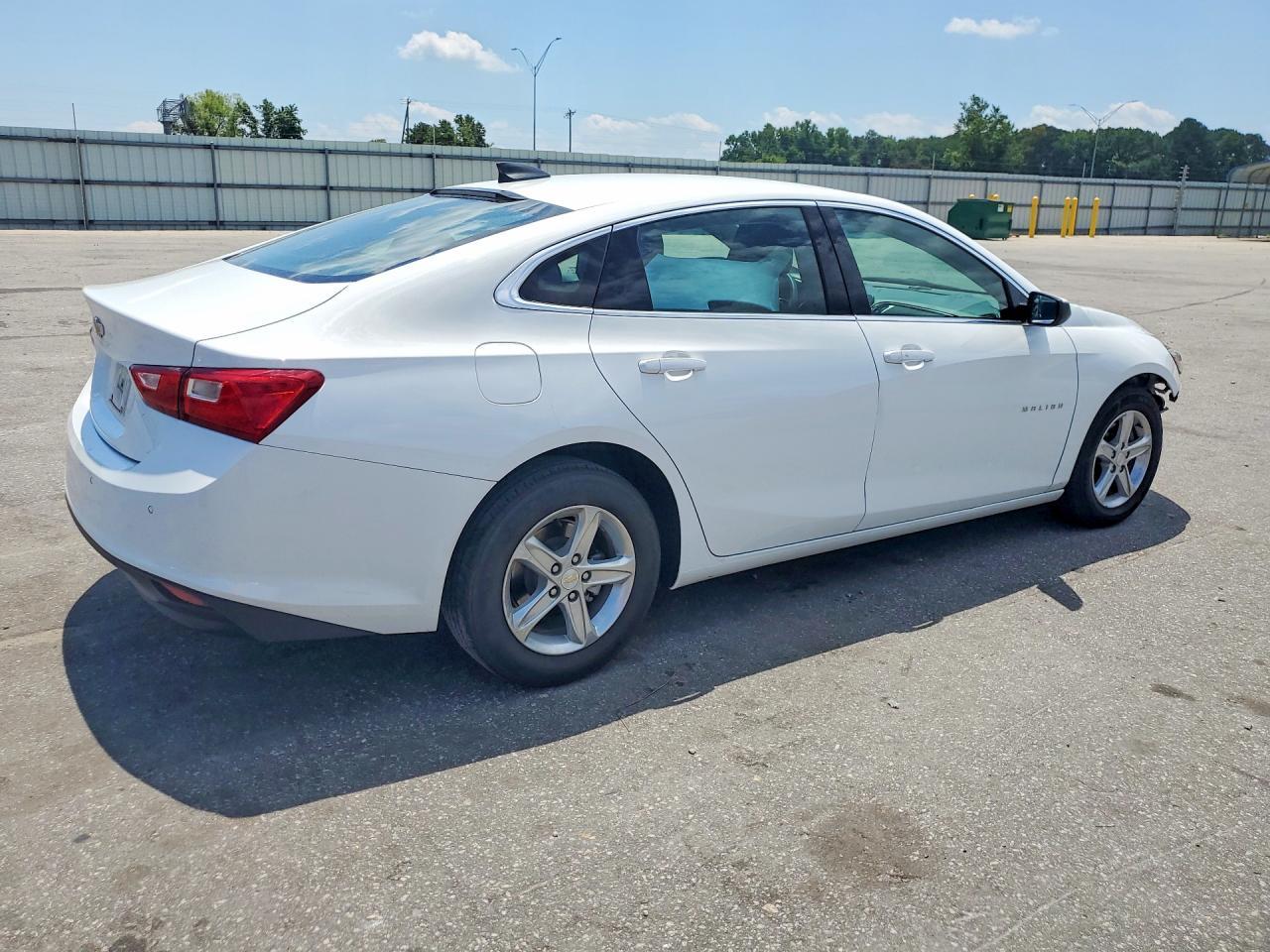 2024 Chevrolet Malibu Ls - Фото 3