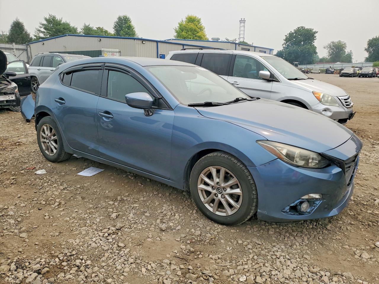 2015 Mazda 3 Grand Touring - Image 4