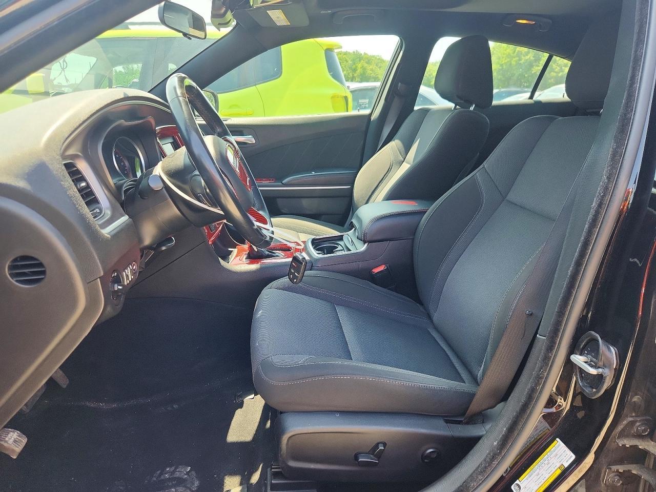 2019 Dodge Charger Sxt - Image 7